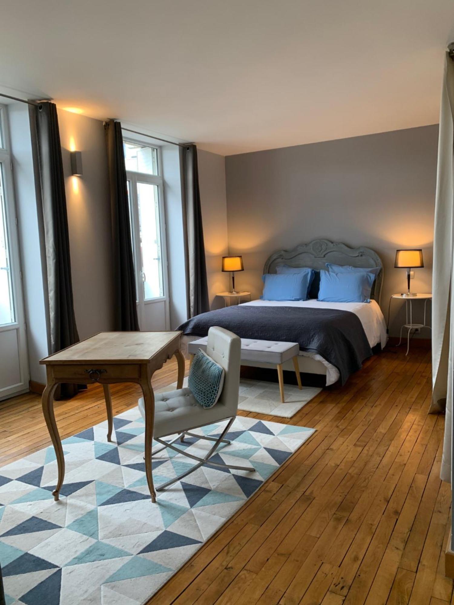 Hotel Spa Le Miel Des Muses บรีฟ-ลา-เกยยาร์ด ภายนอก รูปภาพ