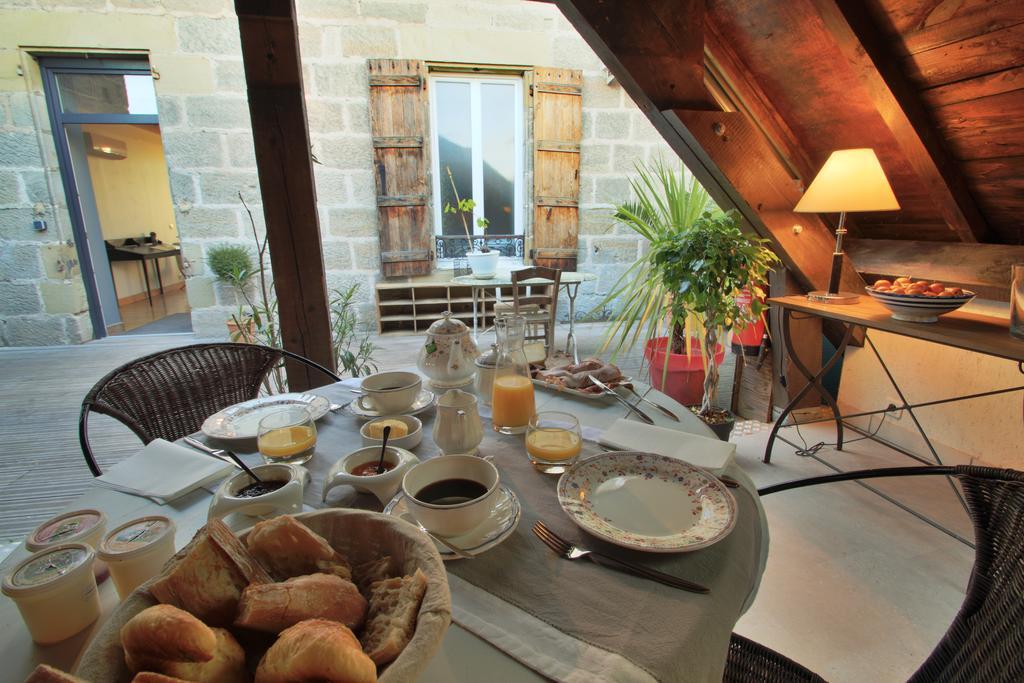Hotel Spa Le Miel Des Muses บรีฟ-ลา-เกยยาร์ด ภายนอก รูปภาพ